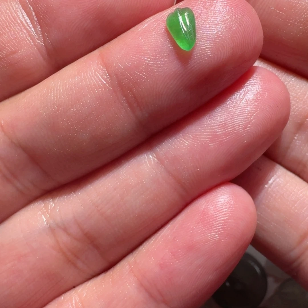 定制翡翠未镶嵌天**雨天然翡翠瓜子