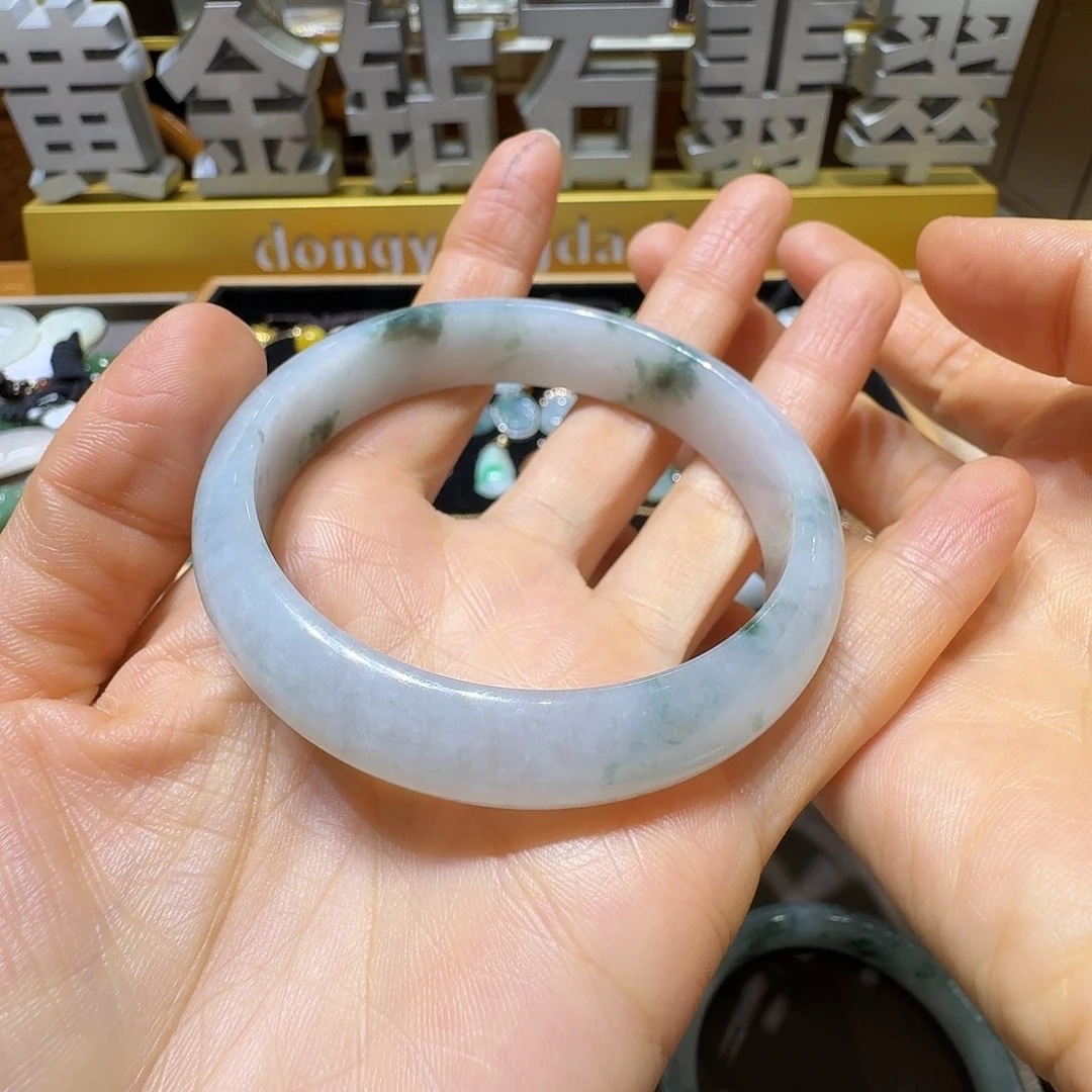 翡翠未镶嵌手镯翡翠手镯