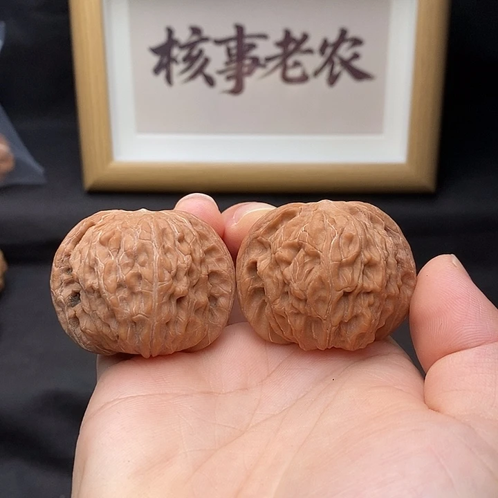 吊坠桃核磨盘全勤