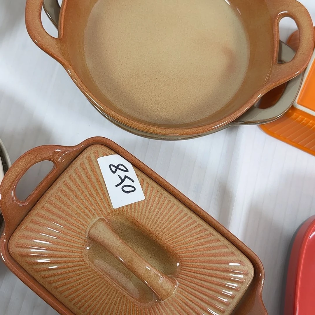 瓷片一样一个。