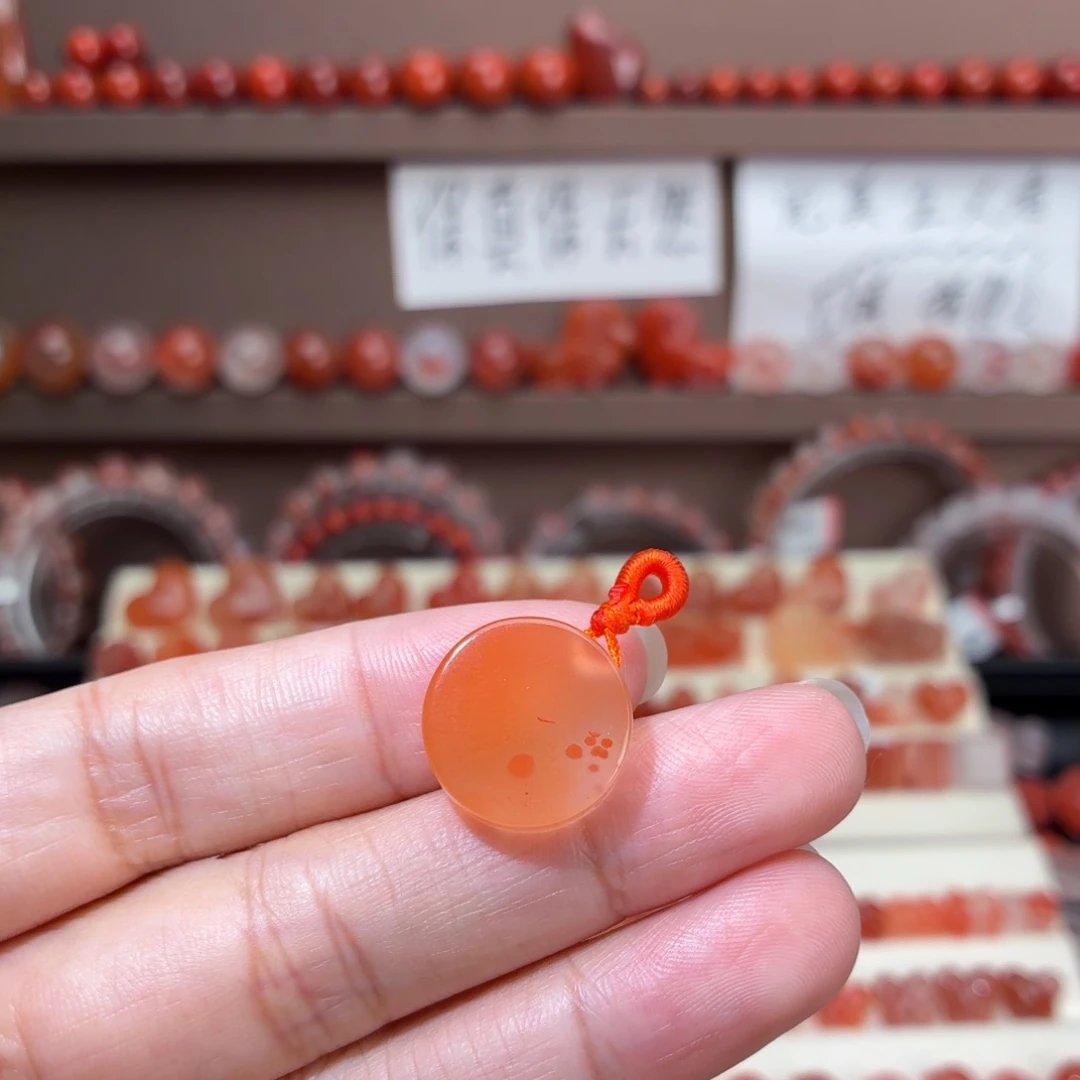 南红玛瑙未镶嵌川料圆牌16+