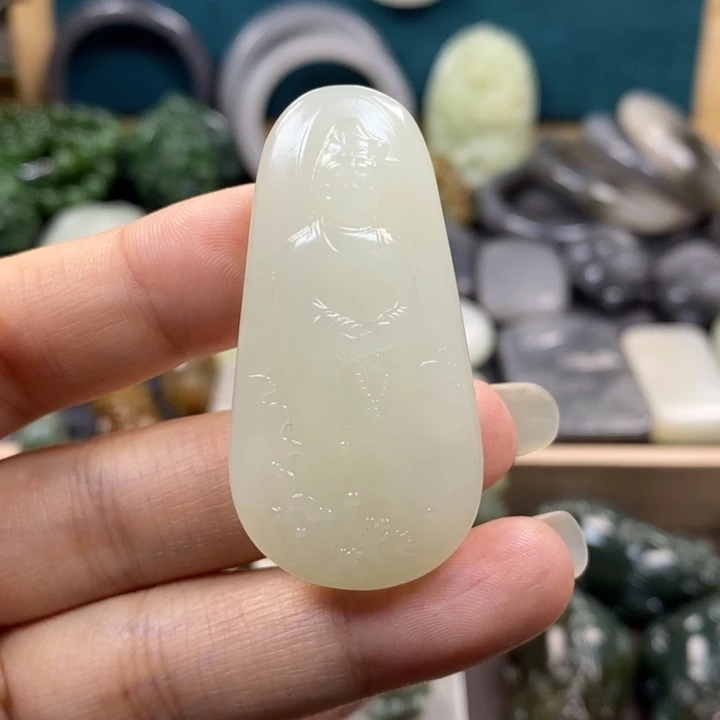 和田玉颈饰未镶嵌