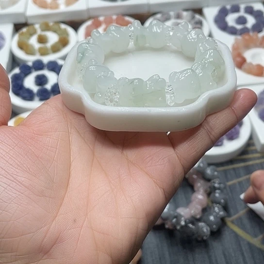 石英质玉（非洲翠）合金手串