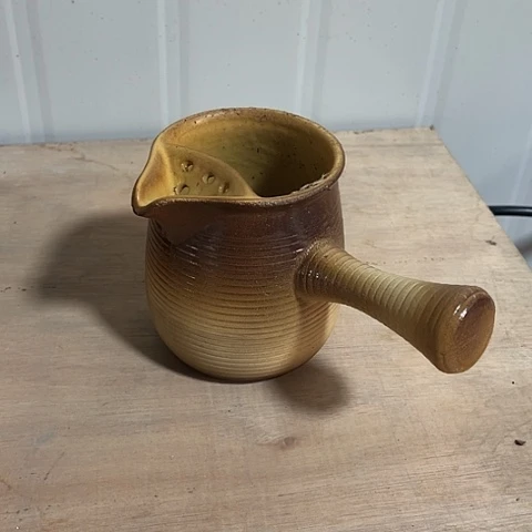 微瑕，明火，约口径8，高11约550毫升