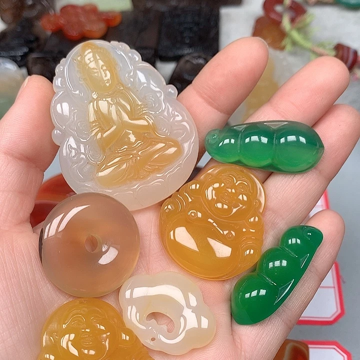 悲***渡玛瑙/玉髓颈饰未镶嵌