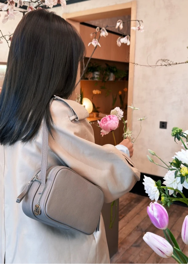 【邱杨定制】S011978  天生C位简约小方砖双拉链休闲女包