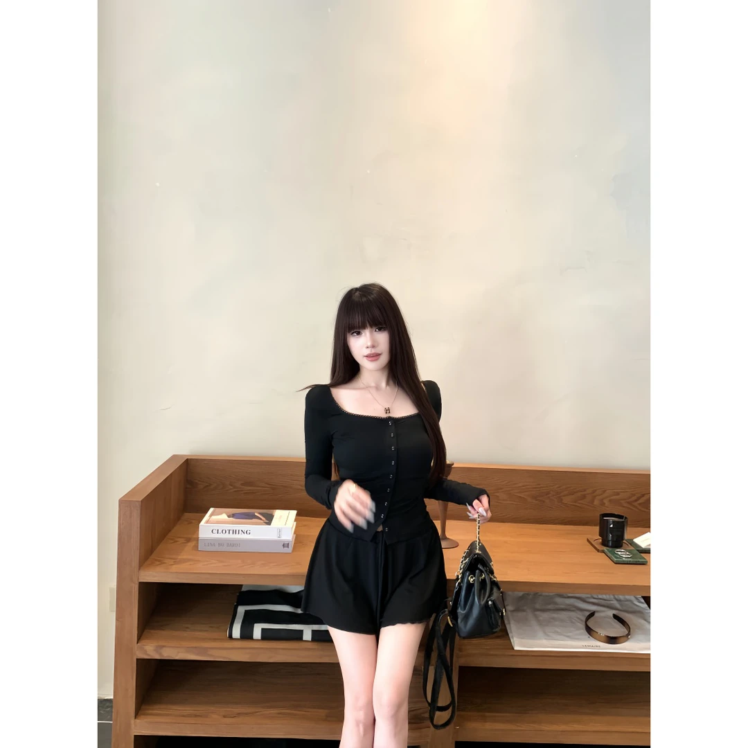 法式时尚甜氧韩女复古U领长袖修身打底开衫上衣半身裙套装两件套