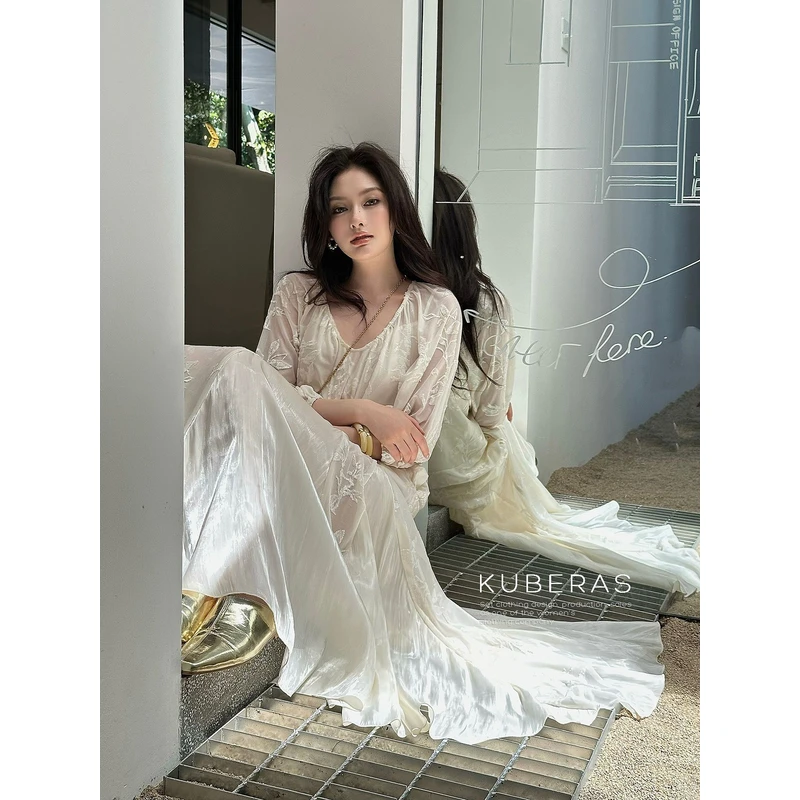 KUBERAS 中长款宽松高级感植绒网纱拼接V领短袖连衣裙法式鱼尾裙