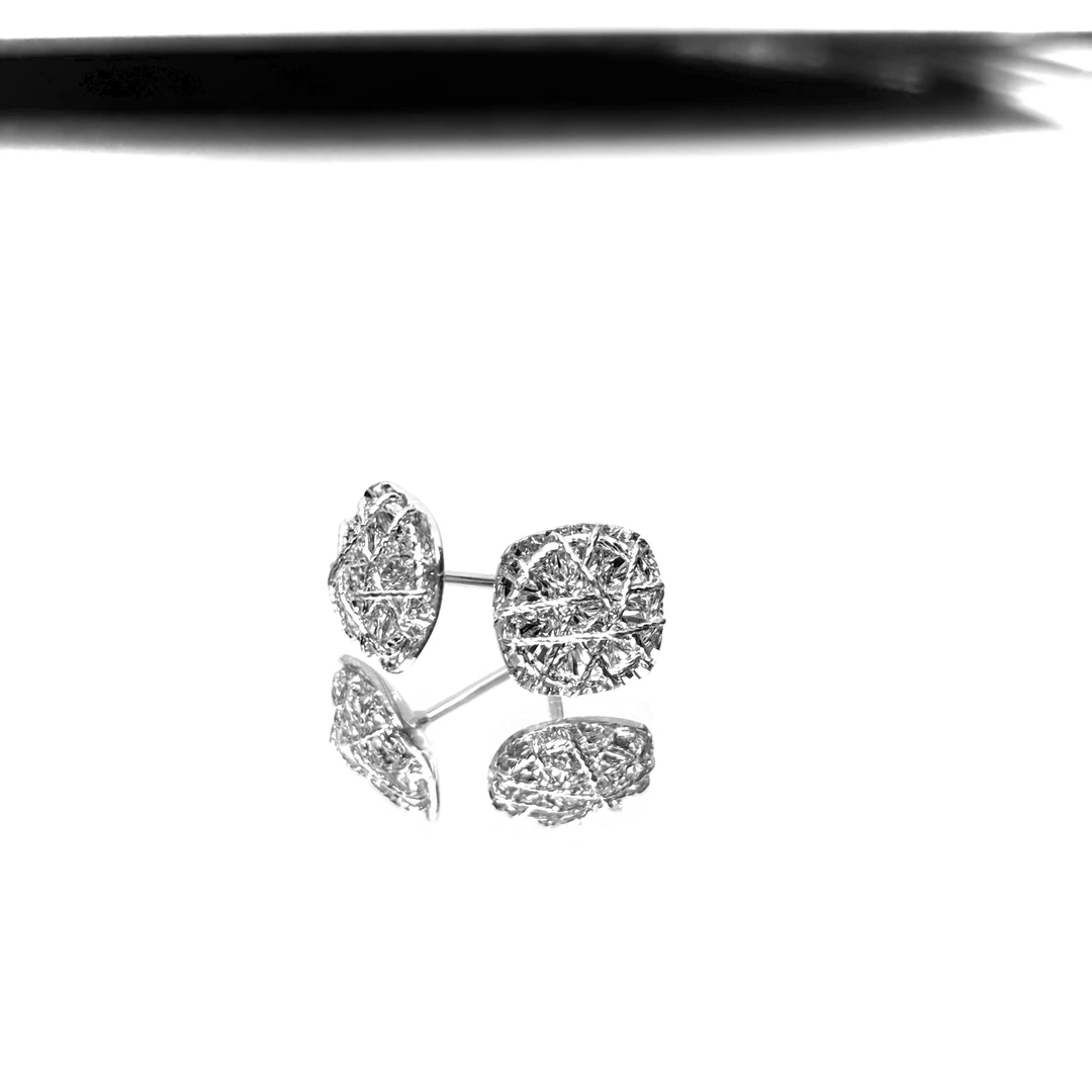 铂金Pt950新款时尚拉丝方糖耳钉，送胶圈耳塞