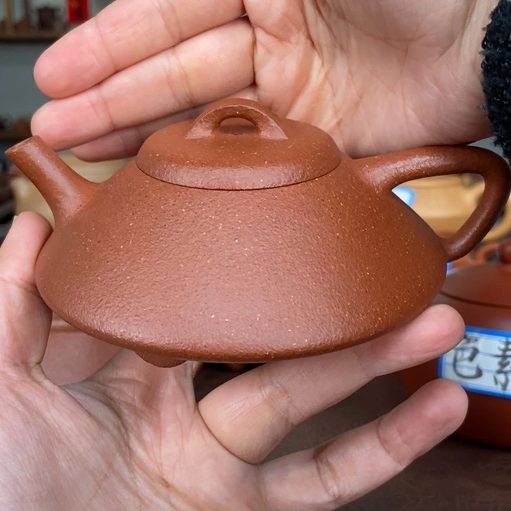 茶壶紫砂红降坡的合瓢壶