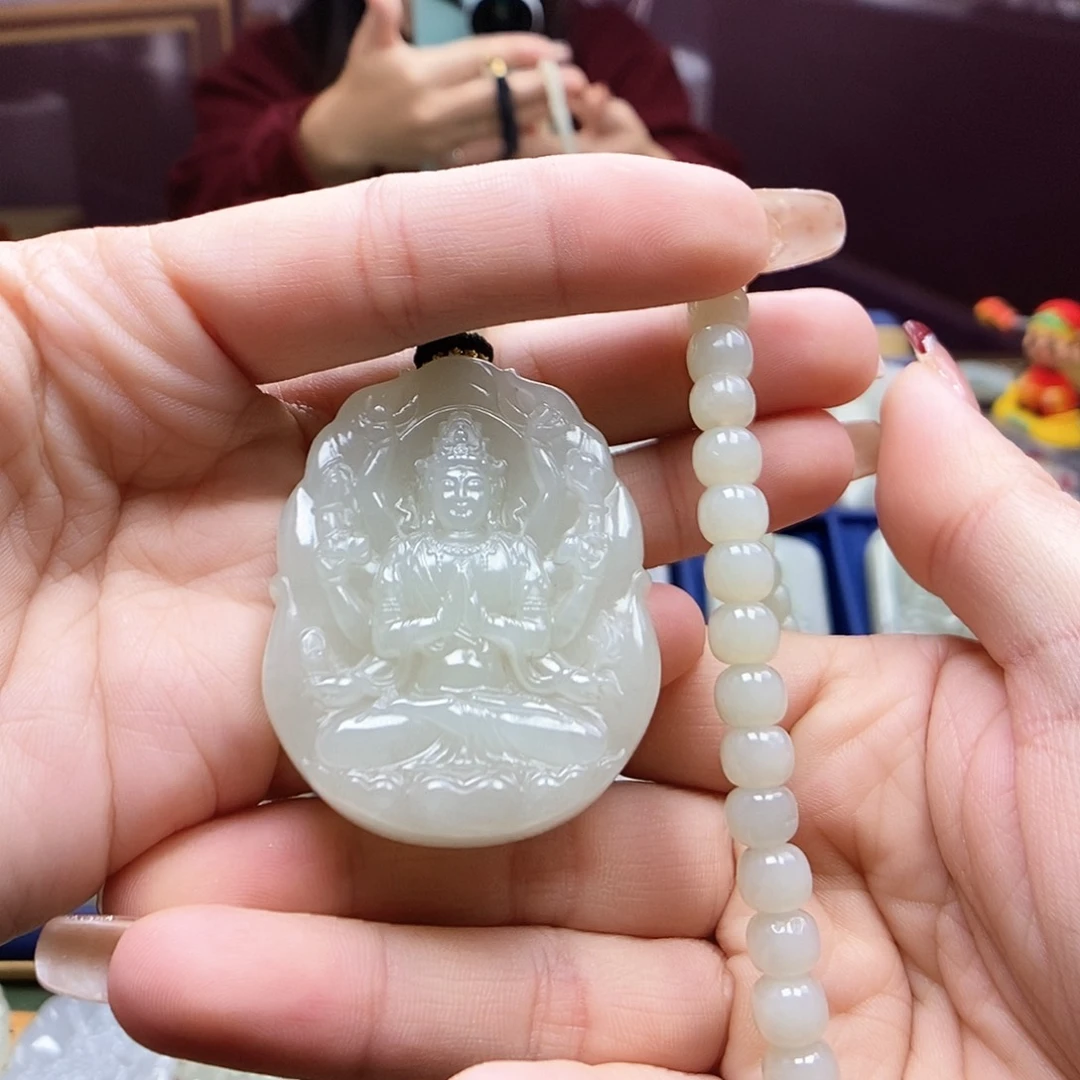 和田玉颈饰未镶嵌浮*