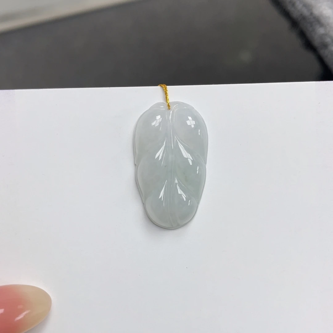 颈饰未镶嵌翡翠叶子