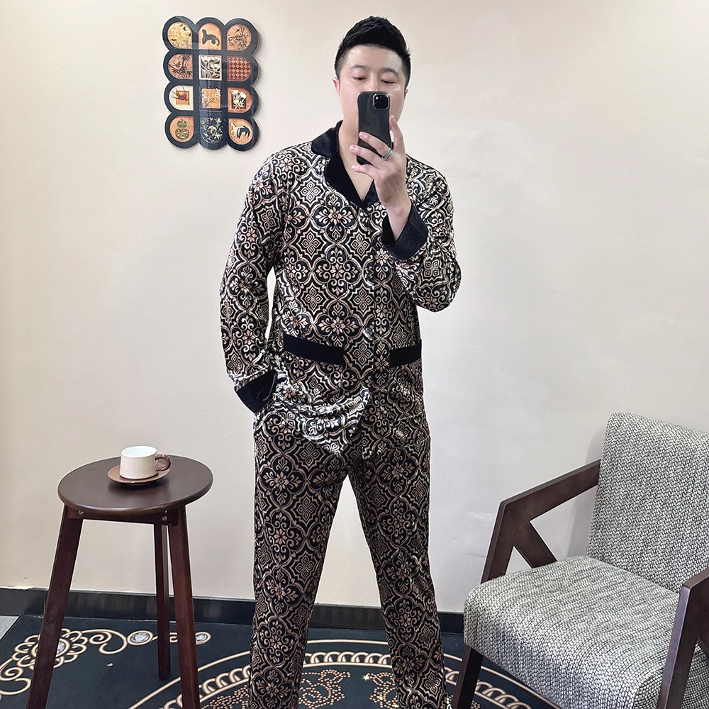 2025新款金丝绒长袖V领睡衣套装男士时尚轻奢宽松大码男装家居服
