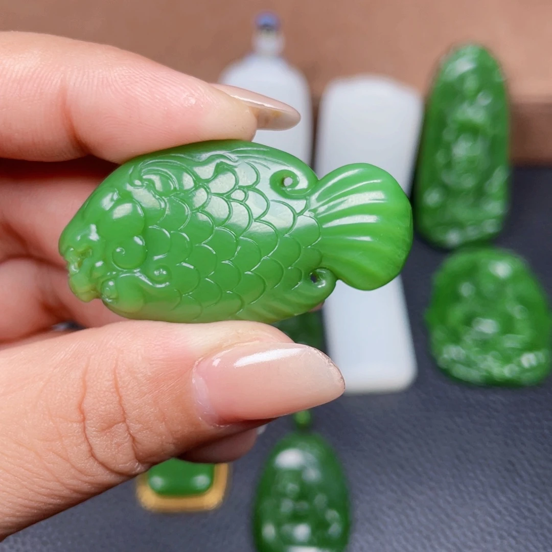 颈饰未镶嵌和田玉