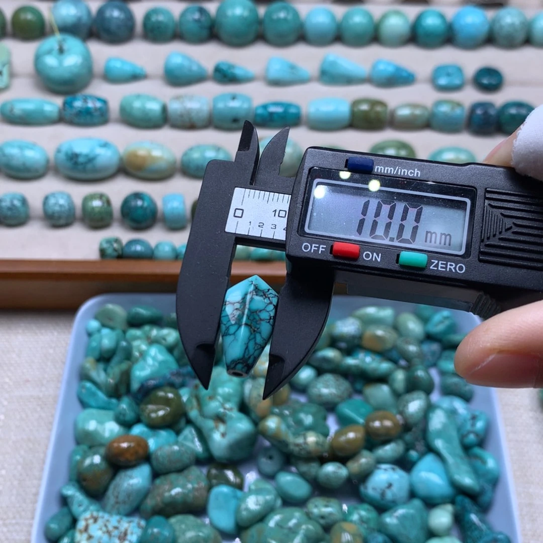 绿松石未镶嵌挂件