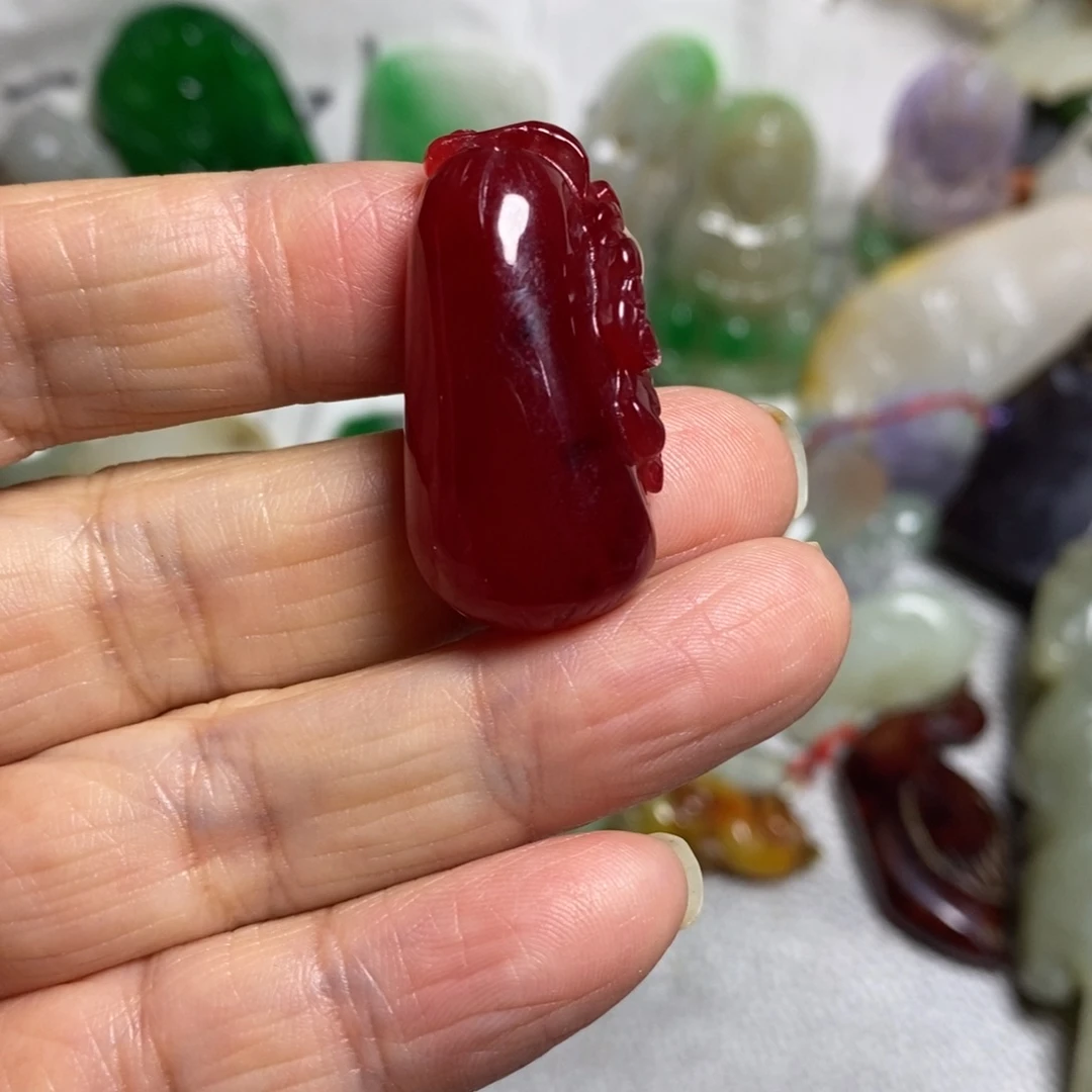 鹏***哥和田玉（糖玉）未镶嵌颈饰