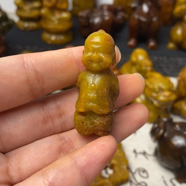 未镶嵌蛇纹石玉颈饰45