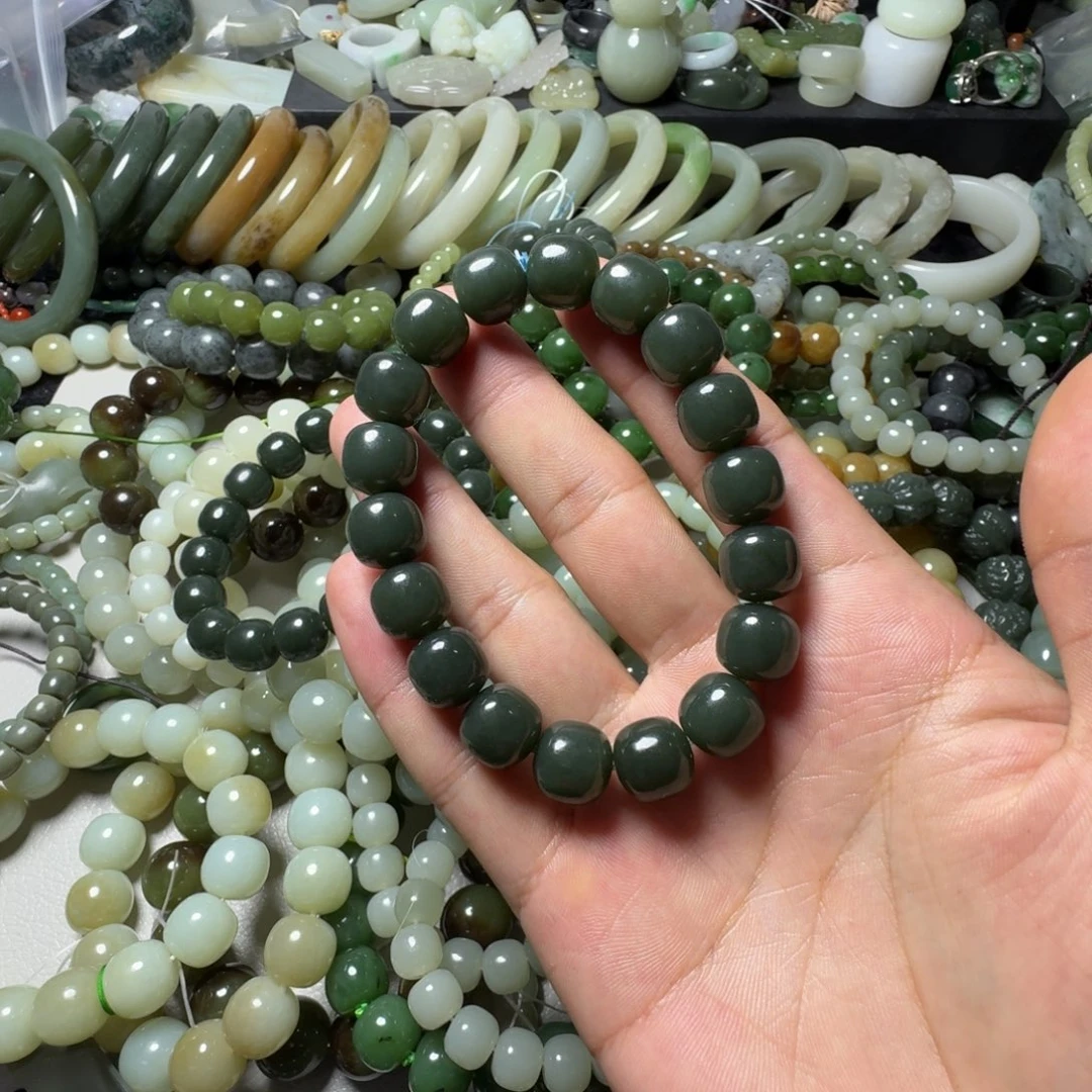 和田玉未镶嵌手串