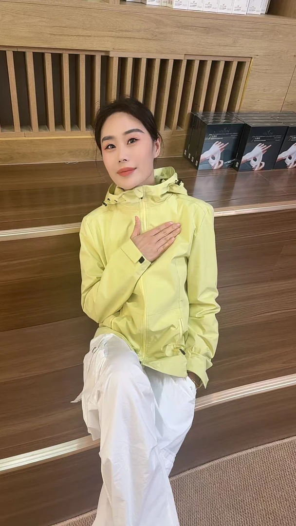 Miss Huo 连帽冲锋衣外套  A黄色 6505