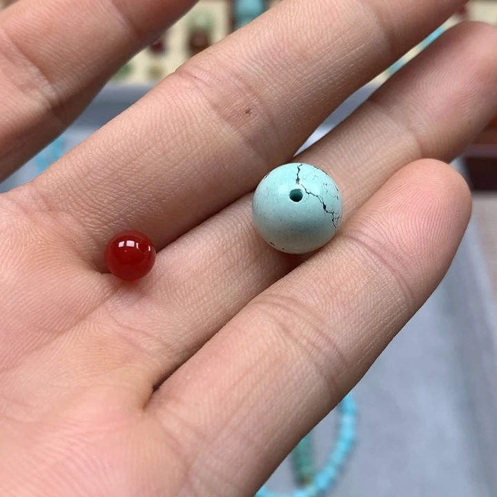 南红玛瑙配饰未镶嵌