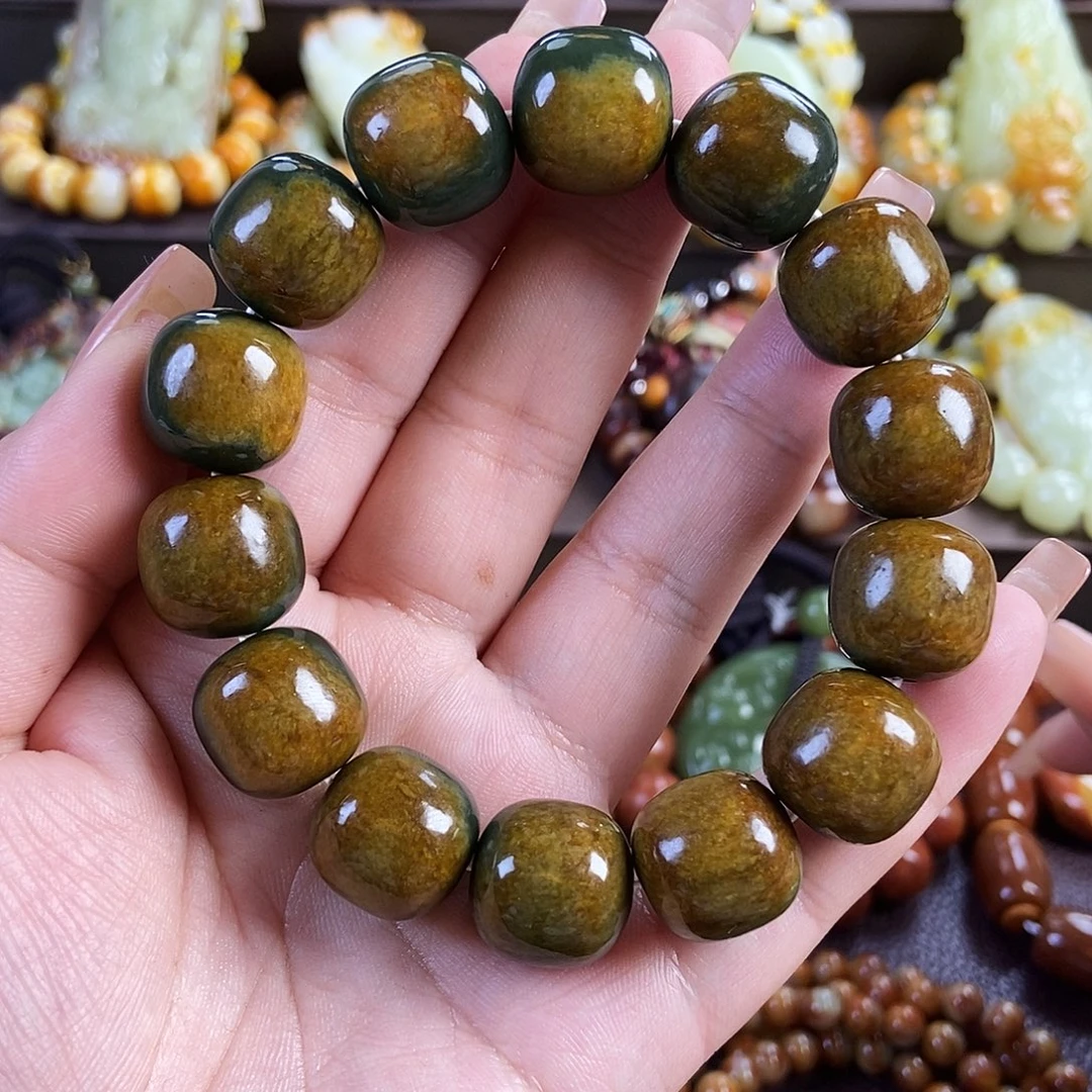 透闪石质玉未镶嵌手串