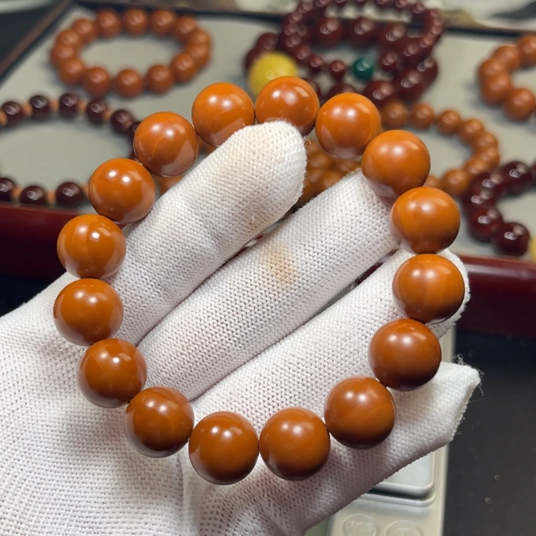 ****。吊坠橄榄核1.35+全品老树铁核 小孔 微瑕