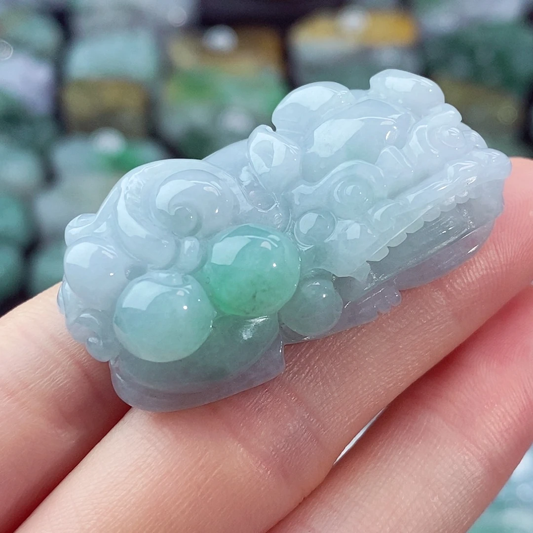 颈饰未镶嵌翡翠天然