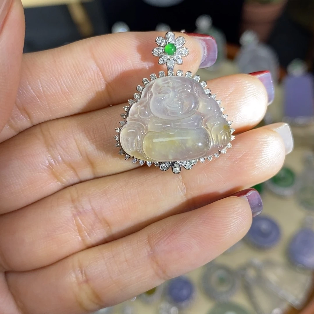 翡翠颈饰18K金镶嵌A货翡翠