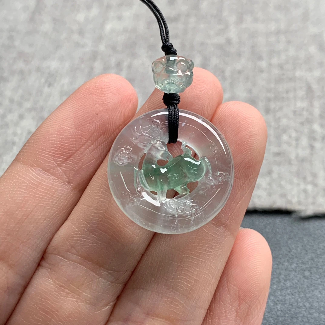 天然A货缅甸翡翠 一鹿前行 尺寸 : 20.7-5.7