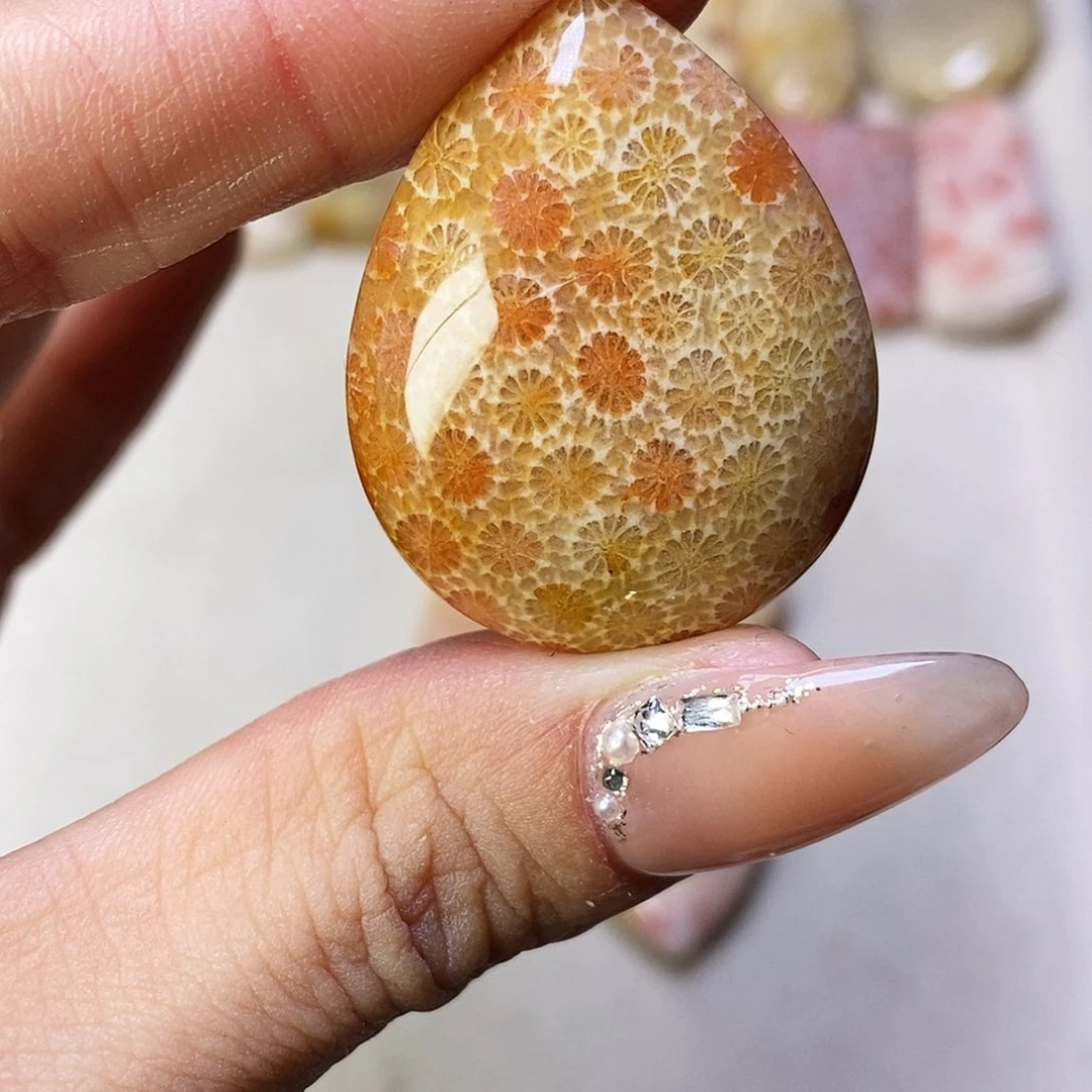 合金颈饰硅化玉用****1