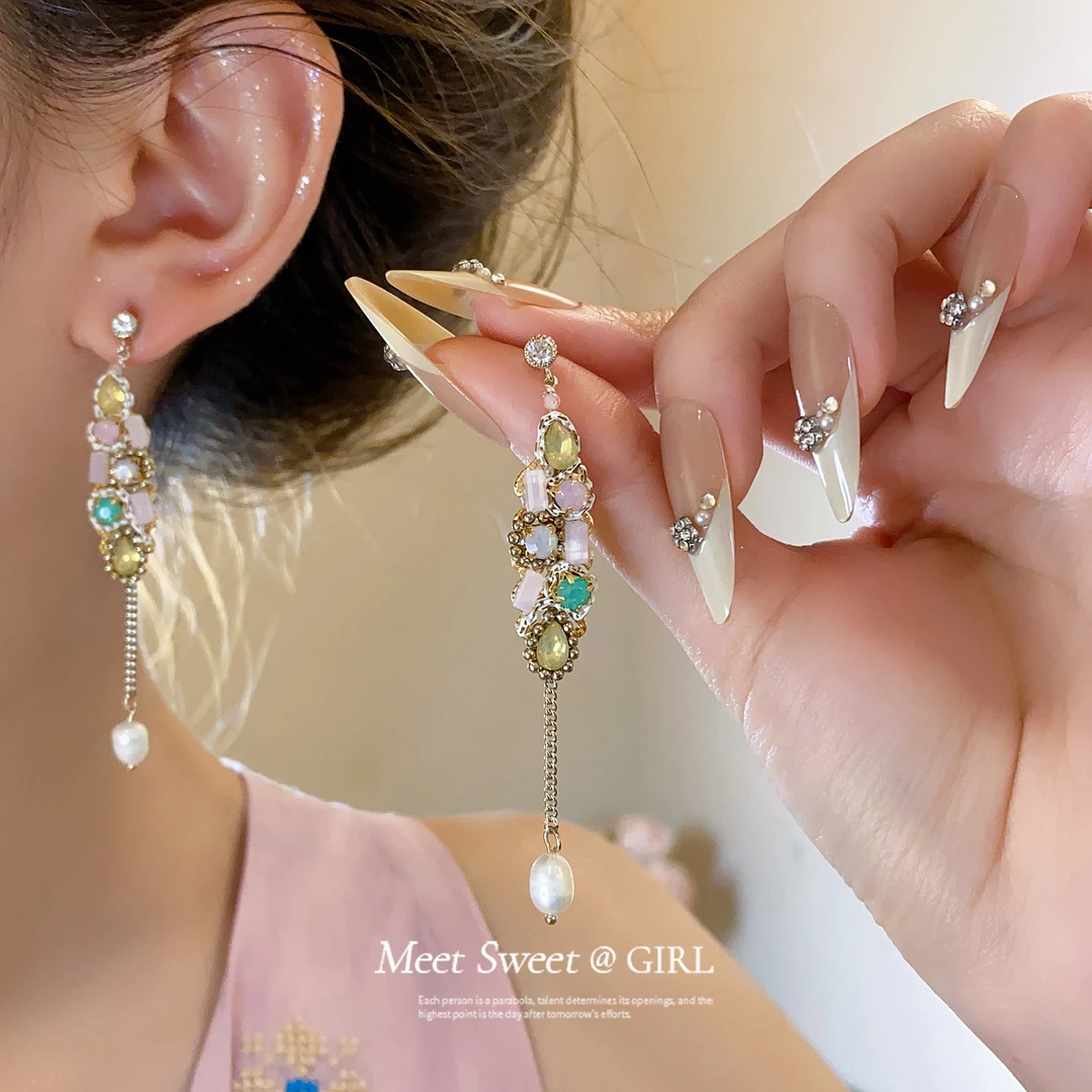 铜合金锆石耳饰 时尚小众耳环拼色民族风上班族耳饰优雅复古