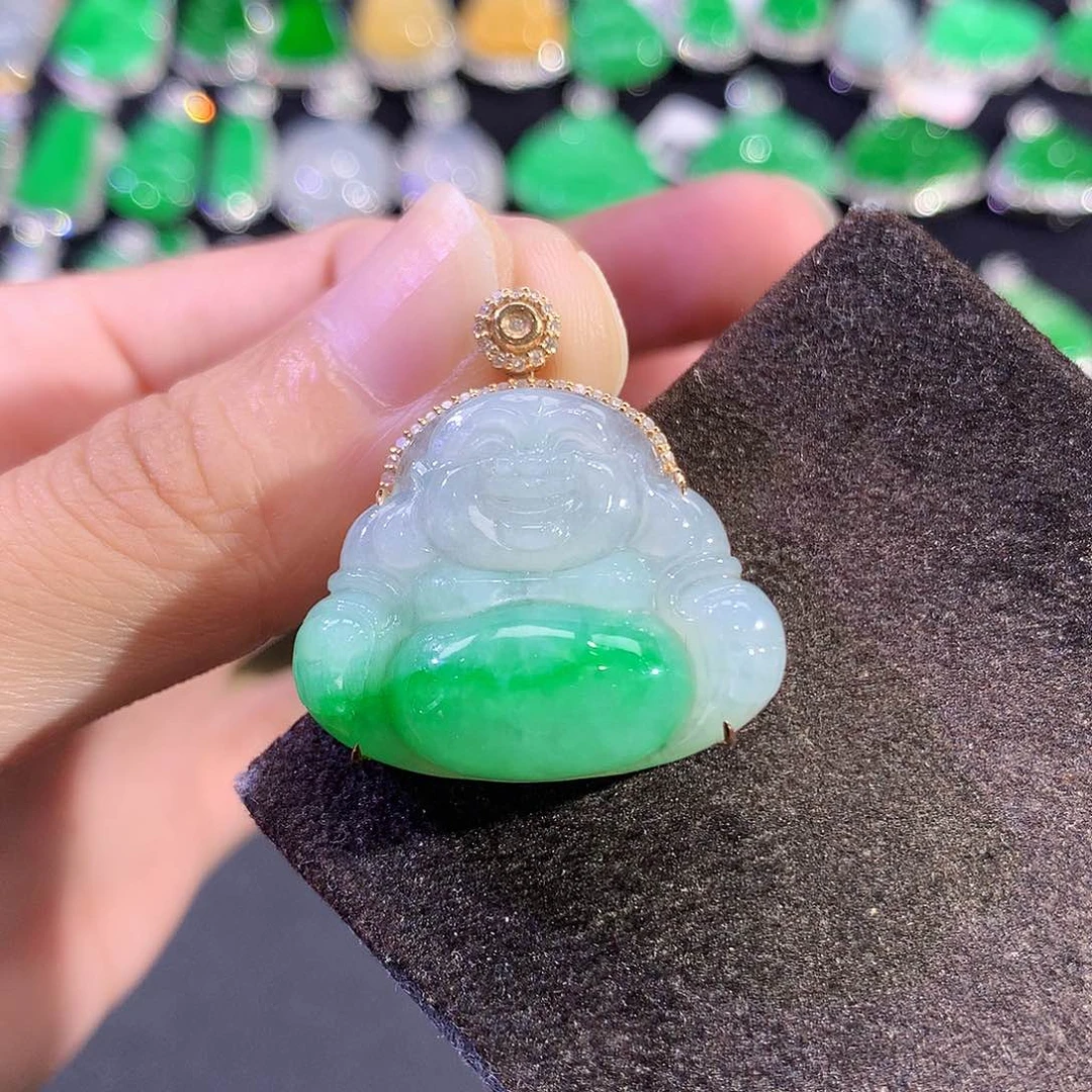 翡翠18K金镶嵌吊坠(赠链)