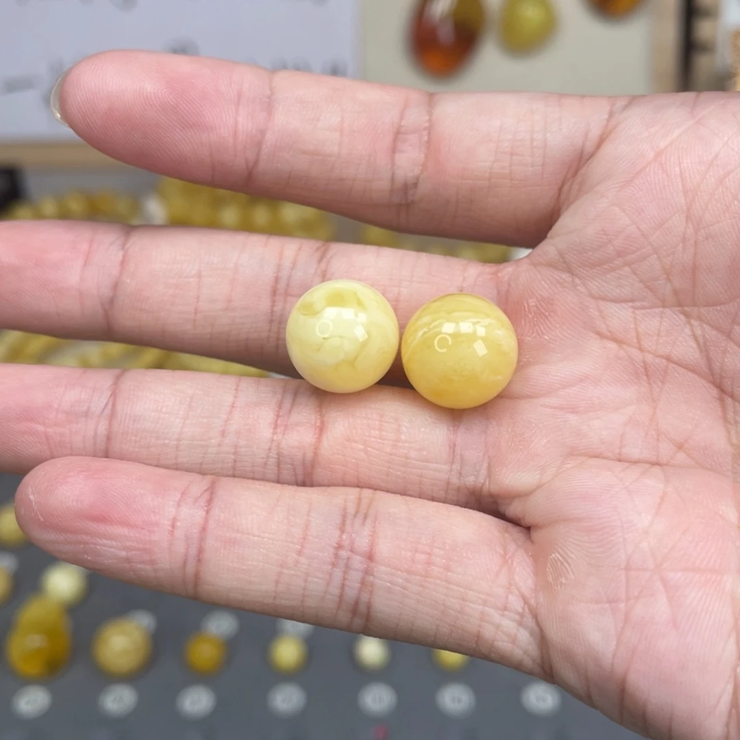 一***安蜜蜡未镶嵌裸石146号