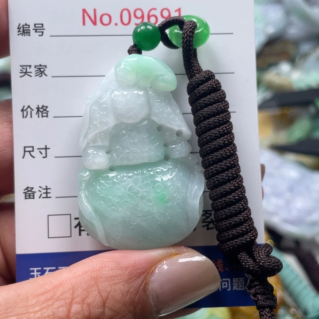 翡翠挂件未镶嵌翡玉缘翡翠挂件