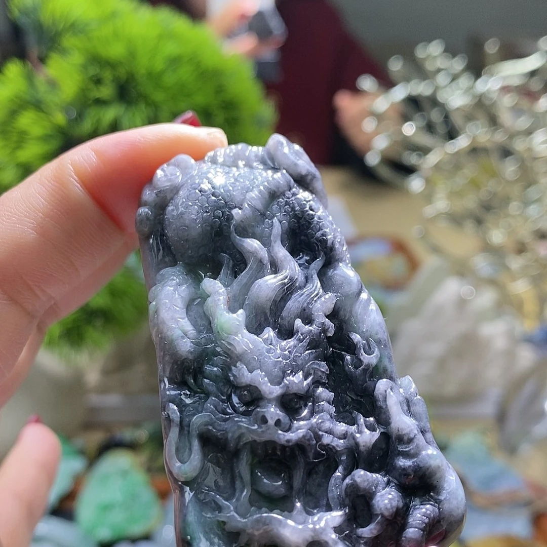 【闪购商品】翡翠颈饰未镶嵌龙牌