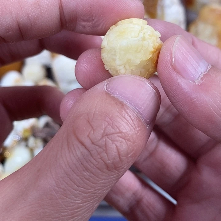 琥珀未镶嵌裸石我