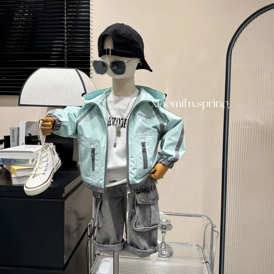 现货〃2025春季新款韩版洋气拼色冲锋衣男儿童甩帽外套童装BCK005