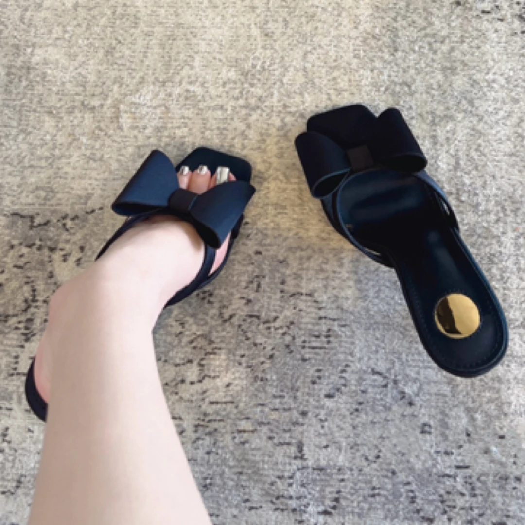 新款外穿高跟鞋女2025夏季百搭蝴蝶结绸缎面方头细跟性感舒适凉鞋