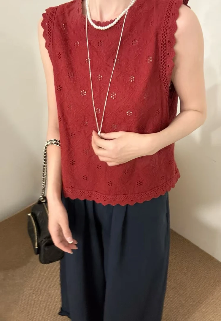 【罗罗严选】25275勾花背后漏空上衣