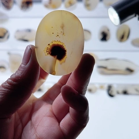 【闪购商品】玛瑙/玉髓珠宝半成品未镶嵌漂*