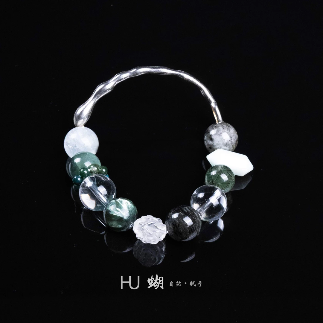 蝴 【孤品款】 绿龙晶 满发绿发晶半镯