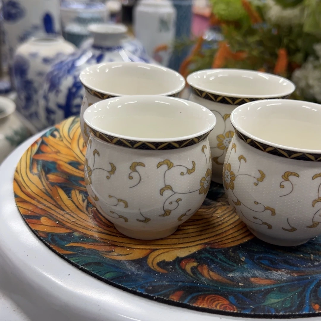 瓷片微瑕青花瓷器值得厚爱