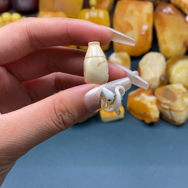 定制蜜蜡未镶嵌蜜蜡