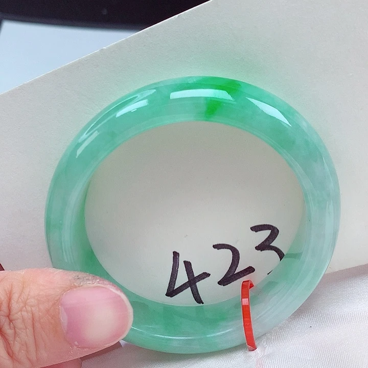 翡翠未镶嵌手镯（贵妃镯）翡翠