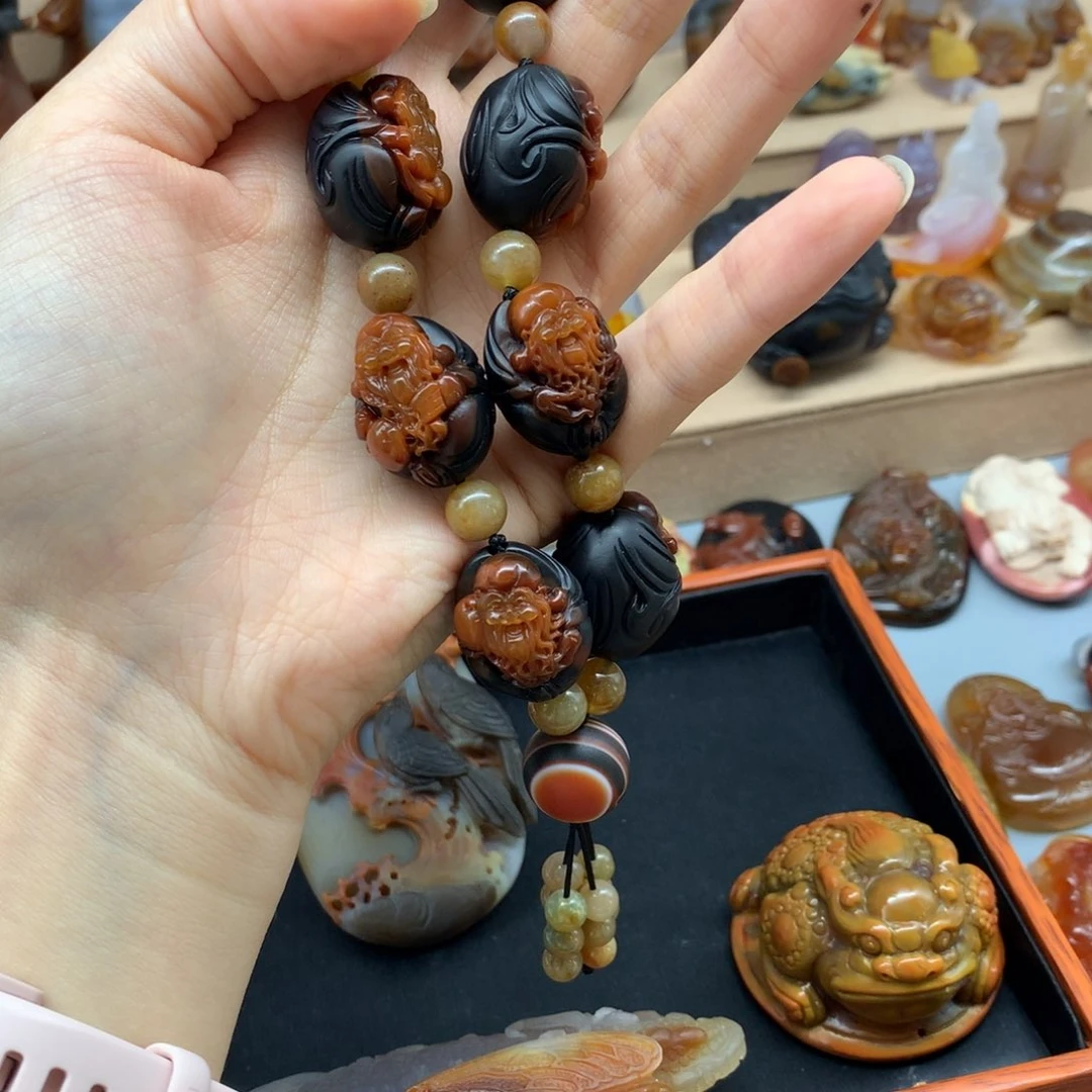 未镶嵌吊坠(赠链)玛瑙/玉髓一**酒