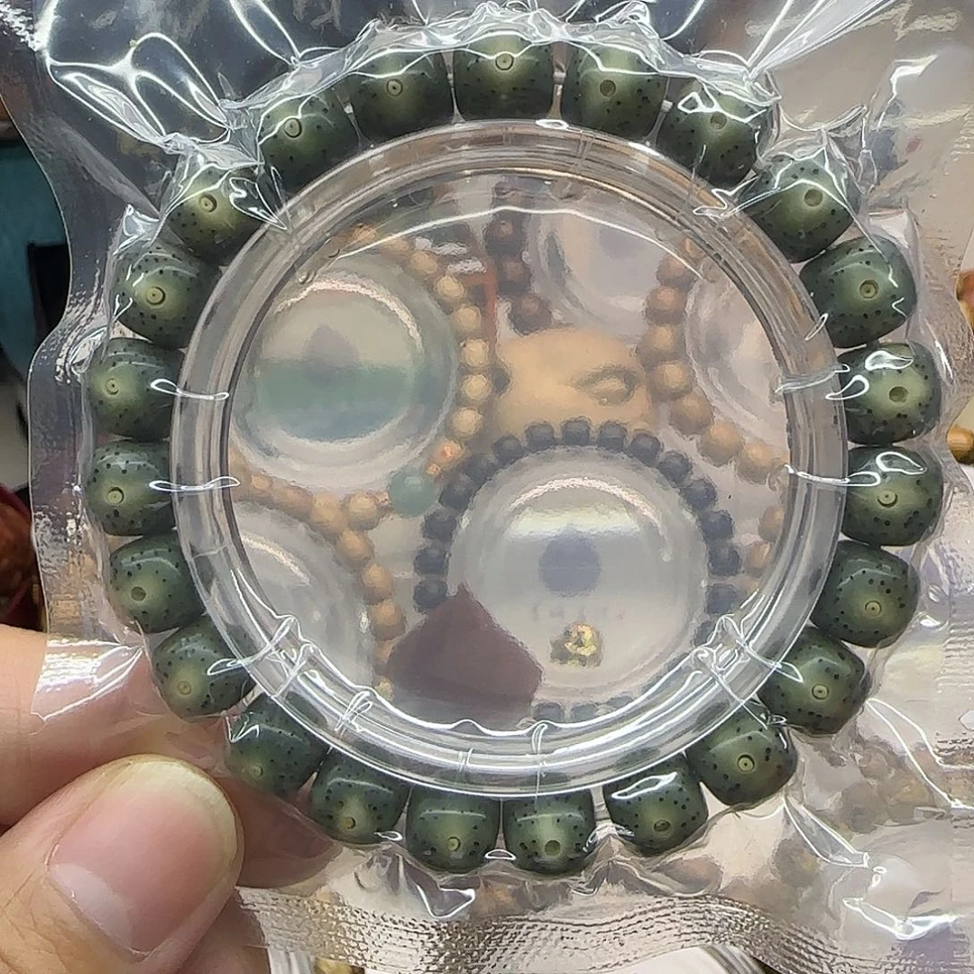 手串星月菩提10*9绿幽灵
