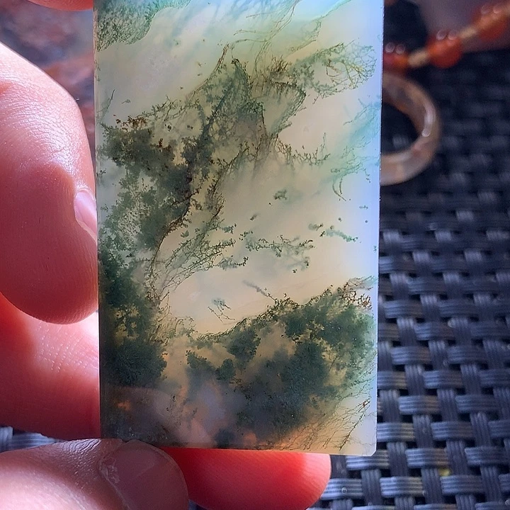 玛瑙/玉髓颈饰未镶嵌好*