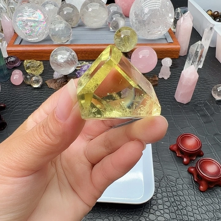 未镶嵌珠宝半成品水晶380