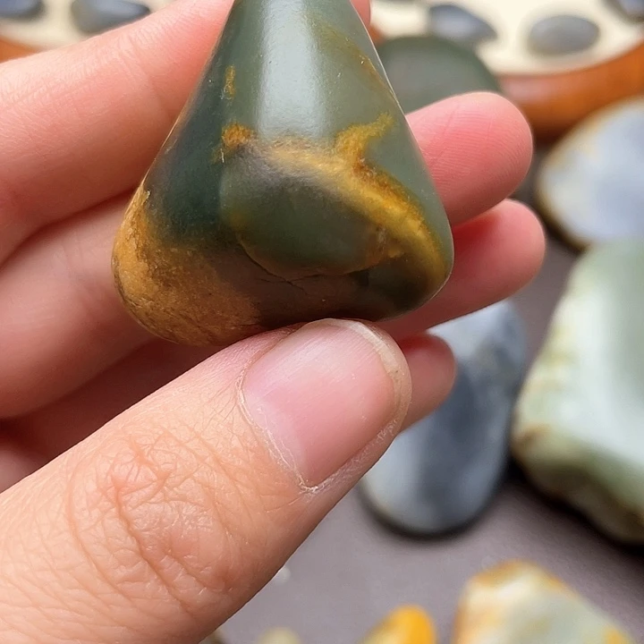 和田玉未镶嵌颈饰148