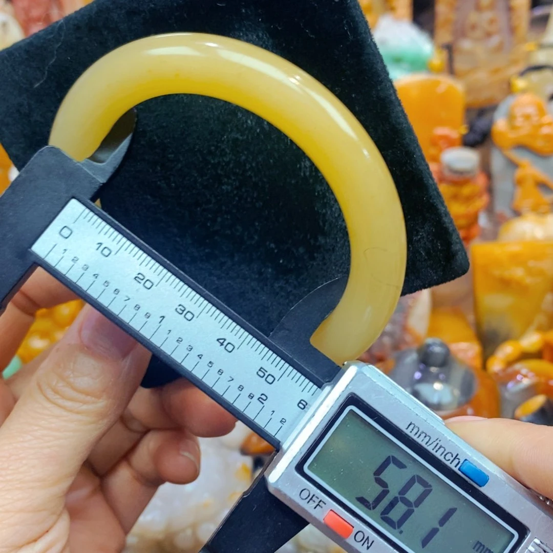 未镶嵌石英质玉（黄龙玉）吊坠(不含链)